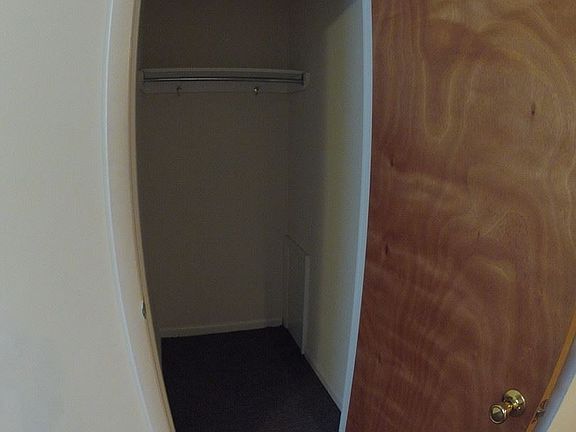 4th image of 525 E Town St APT A4