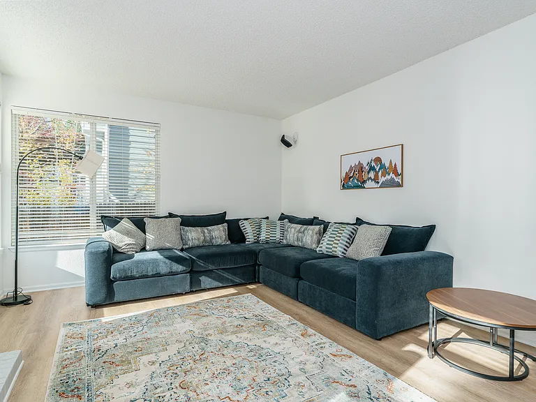 132 Skyview Ct — Photo 11