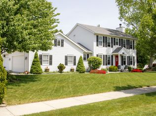 2653 Gullmont Dr SW, Wyoming, MI 49418