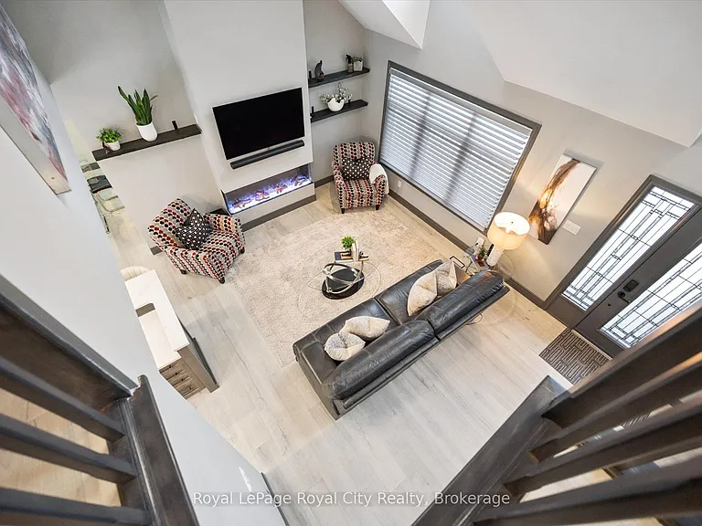 36 Emily St — Photo 22