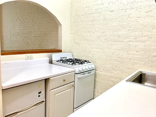 Rented by Compass | media 6