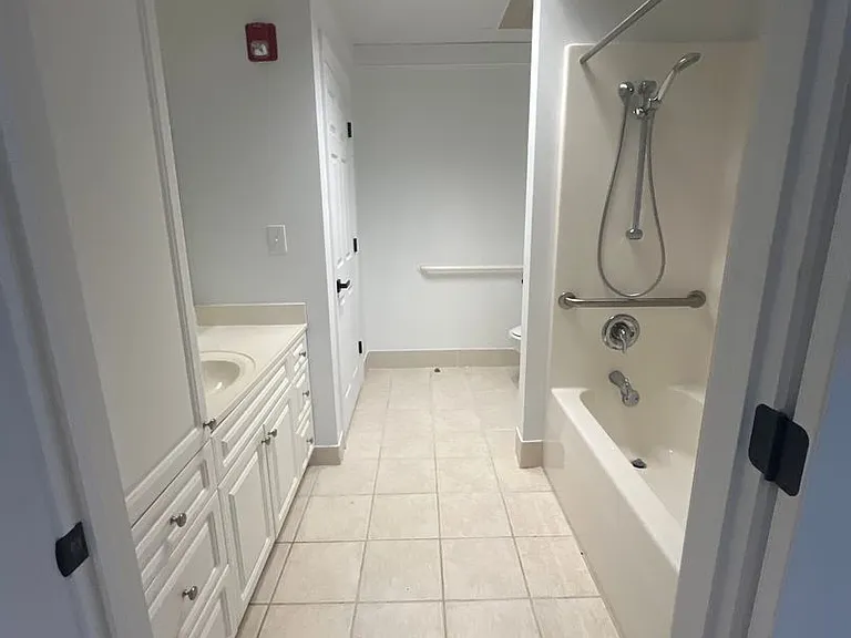 Park Place Apartments — Photo 37