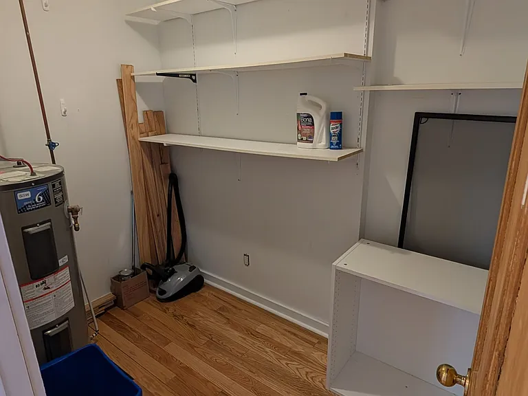 6 Louisa St E #1 — Photo 10