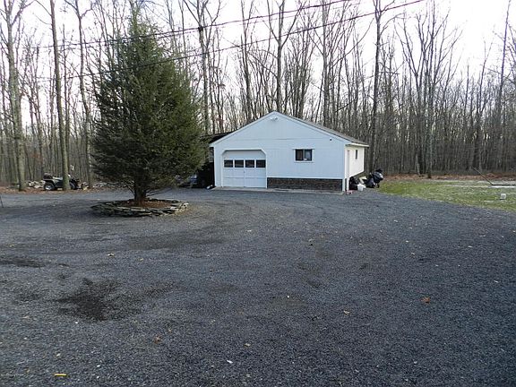 4th image of 3216 Tulip Ln