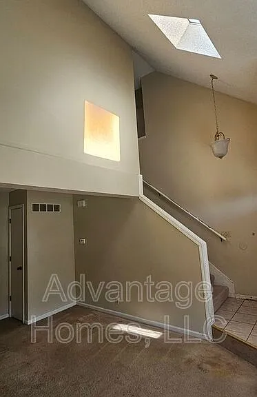 10832 Haskins St — Photo 3