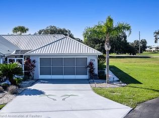 225 Clubhouse Ct, Sebring, FL 33876