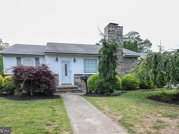 4th image of 1800 Solly Ave