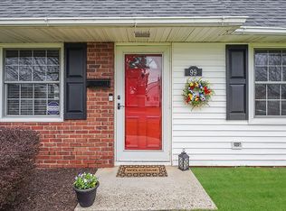 99 Cobalt Ridge Dr N, Levittown, PA 19057
