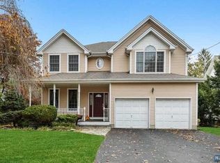 300 Maple Ave, Oradell, NJ 07649