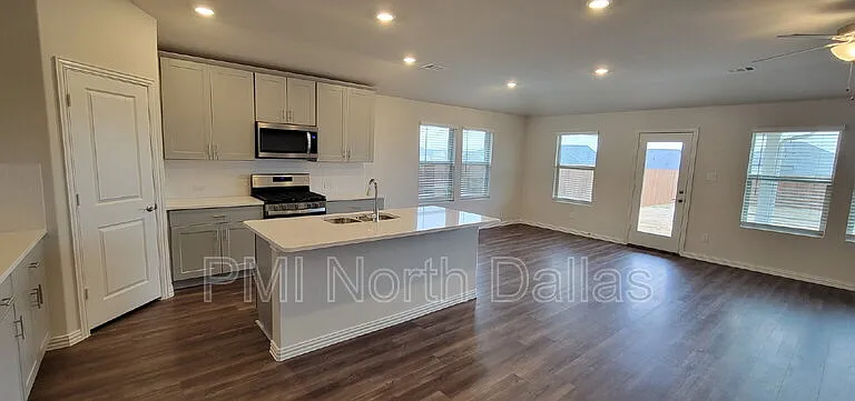 2633 Oneida Ln — Photo 23