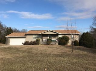 1672 Tate Rd, Ridgedale, MO 65739