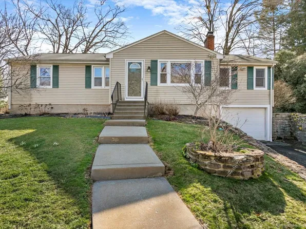 324 Kenwood Avenue, Hamden, CT 06518