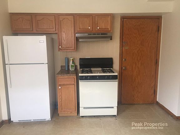 3rd image of 6805 W Montrose Ave APT Gn