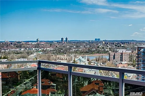 Sold by Charles Rutenberg Realty, Inc. | media 46