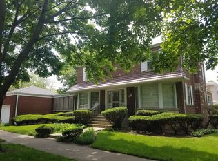 2901 W Birchwood Ave, Chicago, IL 60645