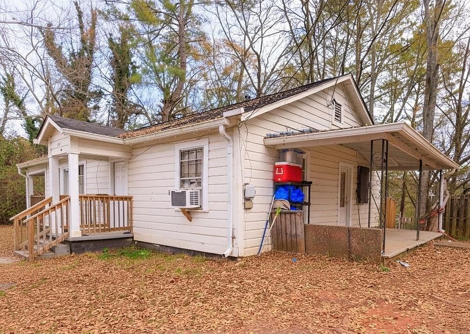 1st image of 241 E Killian St