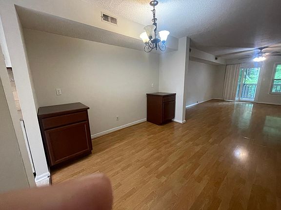 3rd image of 104 Schultz St #104