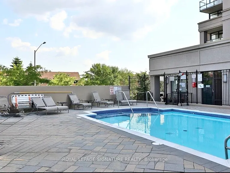 220 Forum Dr #Townhouse 105 — Photo 23