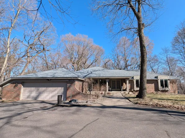 18216 Woolman Dr, Minnetonka, MN 55345