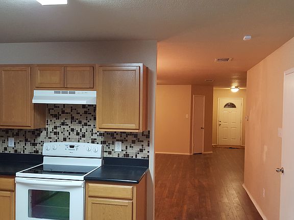 5th image of 12832 Cedar Hollow Dr