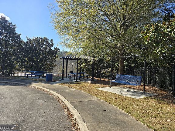 5th image of 4061 Butner St