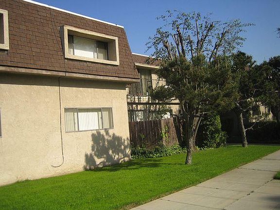 4th image of 1820 E Del Mar Blvd APT 209