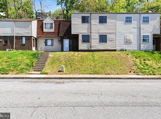 533 Saint Marys Dr, Steelton, PA 17113