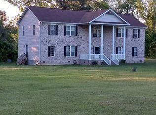 300 Trinity Gardens Ln, Linden, NC 28356