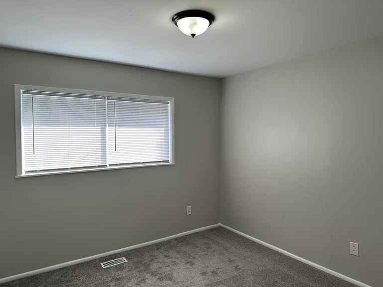 9961 Catalina Dr — Photo 7