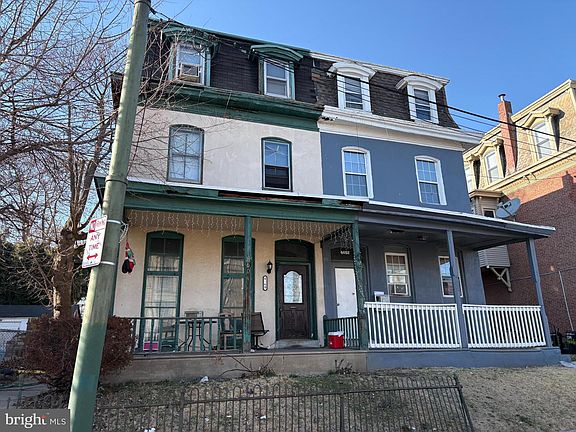 3rd image of 4660 Penn St