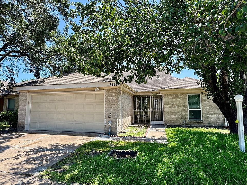 1st image of 6147 Briar Glade Dr