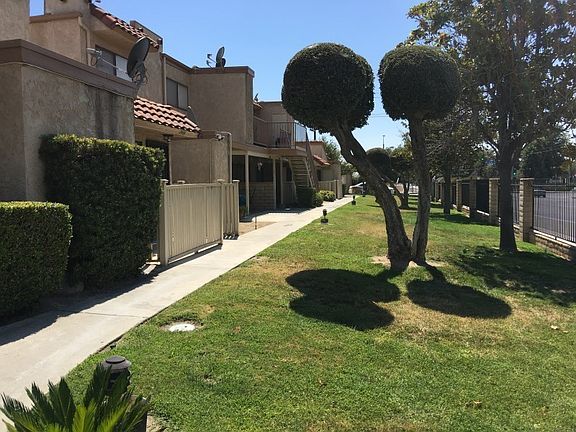 2nd image of 2463 W Acacia Ave