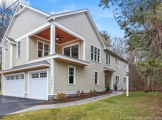 1661 Great Pond Rd, North Andover, MA 01845