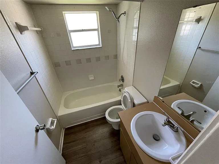 750 Zella Ln — Photo 10