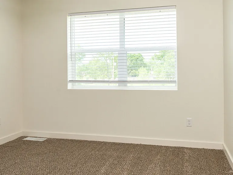 2885 N Oliver St — Photo 18