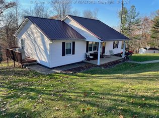 945 Divide Ridge Rd, Given, WV 25245
