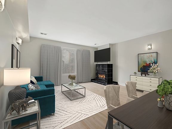 5th image of 1565 N Hoyne Ave APT 2