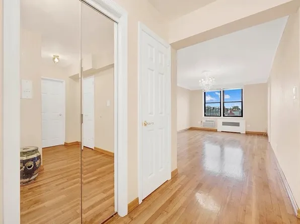 2330 Voorhies Ave APT 3O, Brooklyn, NY 11235
