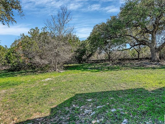 5th image of 3038 Oak Hollow Dr