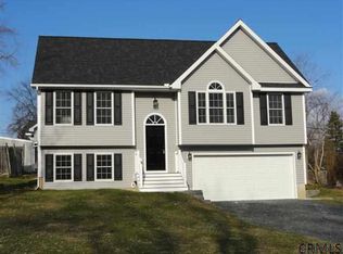 15 Saint Clair Ave, East Greenbush, NY 12061