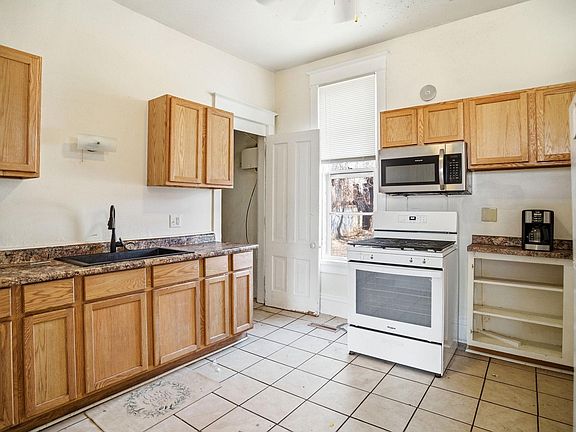 5th image of 549 Selby Ave