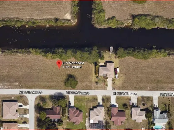 819 NE 11th Ter, Cape Coral, FL 33909