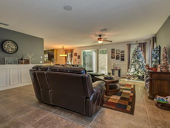 5th image of 4884 Waters Gate Dr
