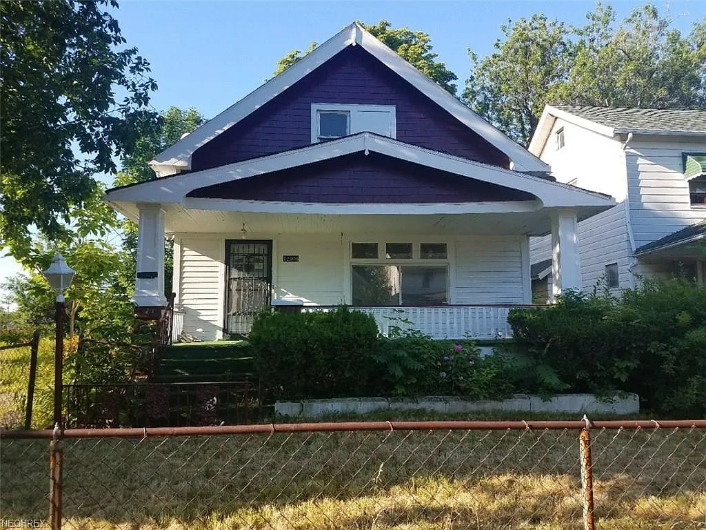 12906 Farringdon Ave photo 1