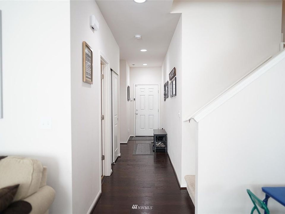 1st image of 1826 193rd Street Ct E