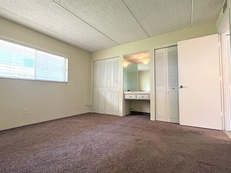 55 Vining Ct #114 — Photo 7