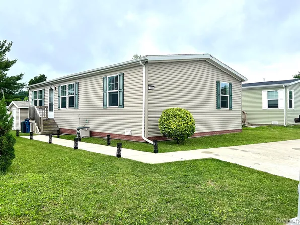 17096 Detroiter Ave, Davisburg, MI 48350