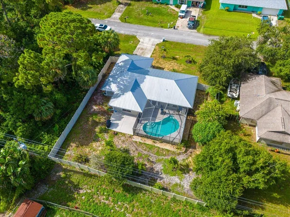6702 Penny Lane, Fort Pierce, FL 34951