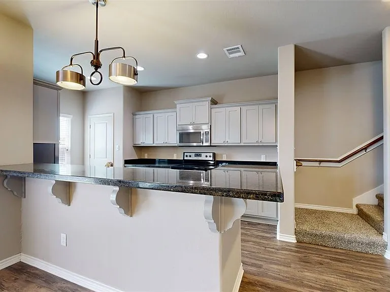 3519 Summerway Dr — Photo 4
