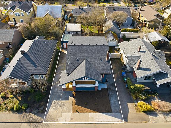 2nd image of 2945 NE 57th Ave